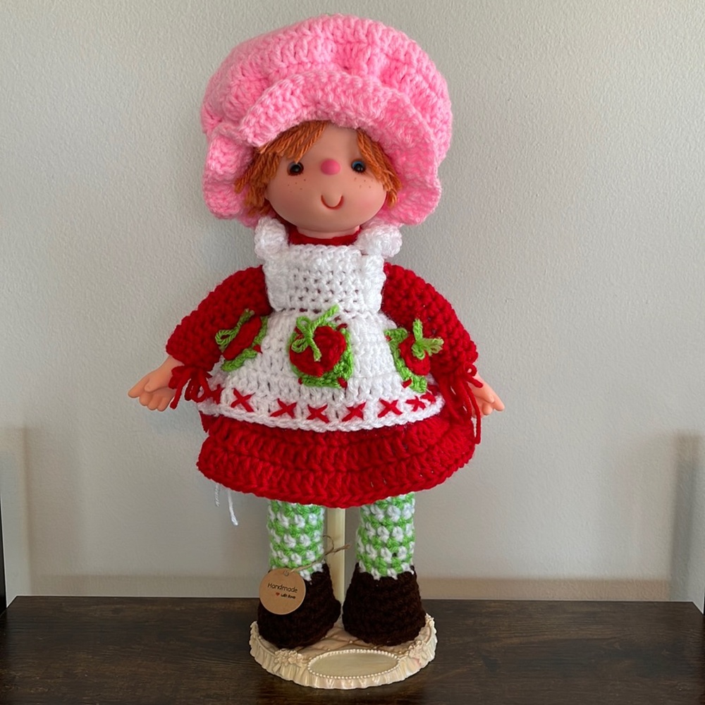 Strawberry shortcake crochet doll